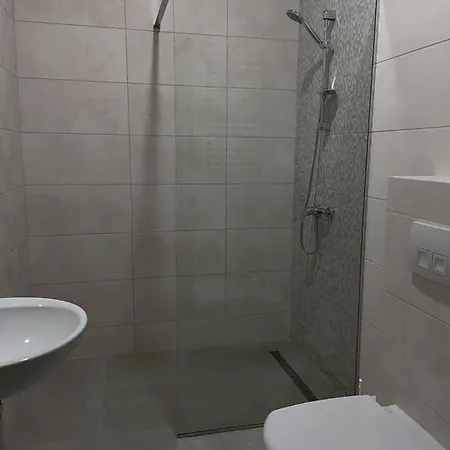 Hostel Lubin Λβιβ