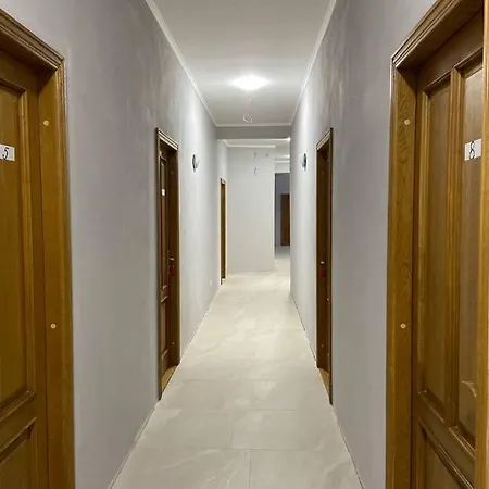 Hostel Lubin Λβιβ