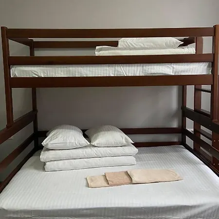 Hostel Lubin Λβιβ
